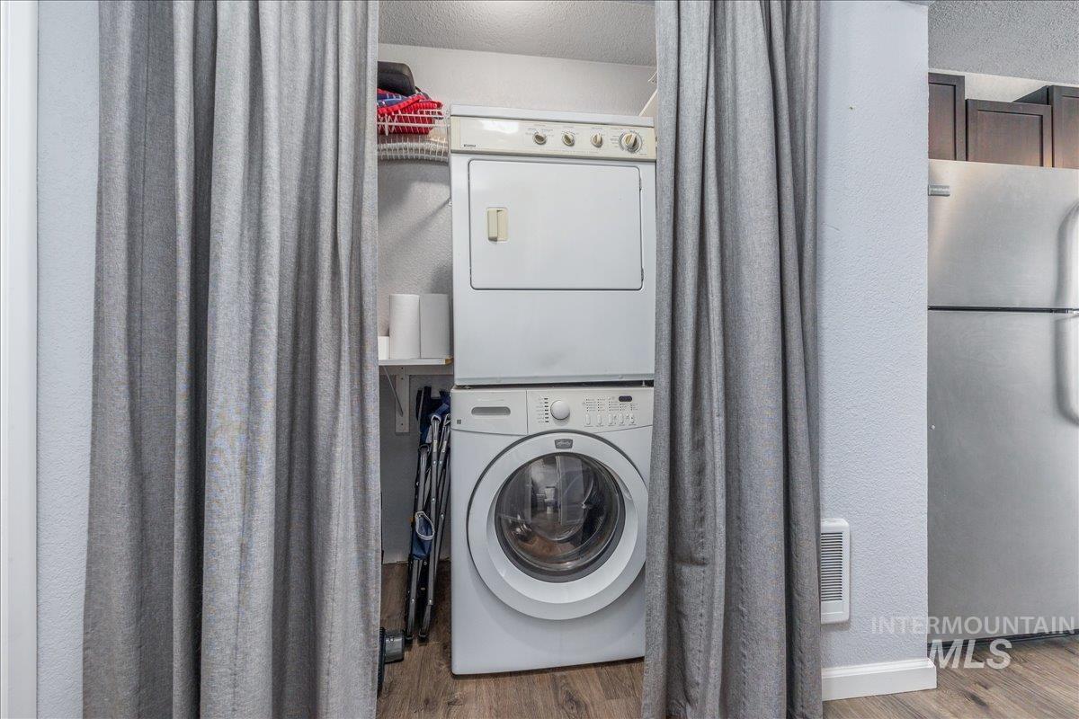 615 S 4th Ave, Caldwell, Idaho 83605, 2 Bedrooms, 1.5 Bathrooms, Residential For Sale, Price $250,000,MLS 98979275