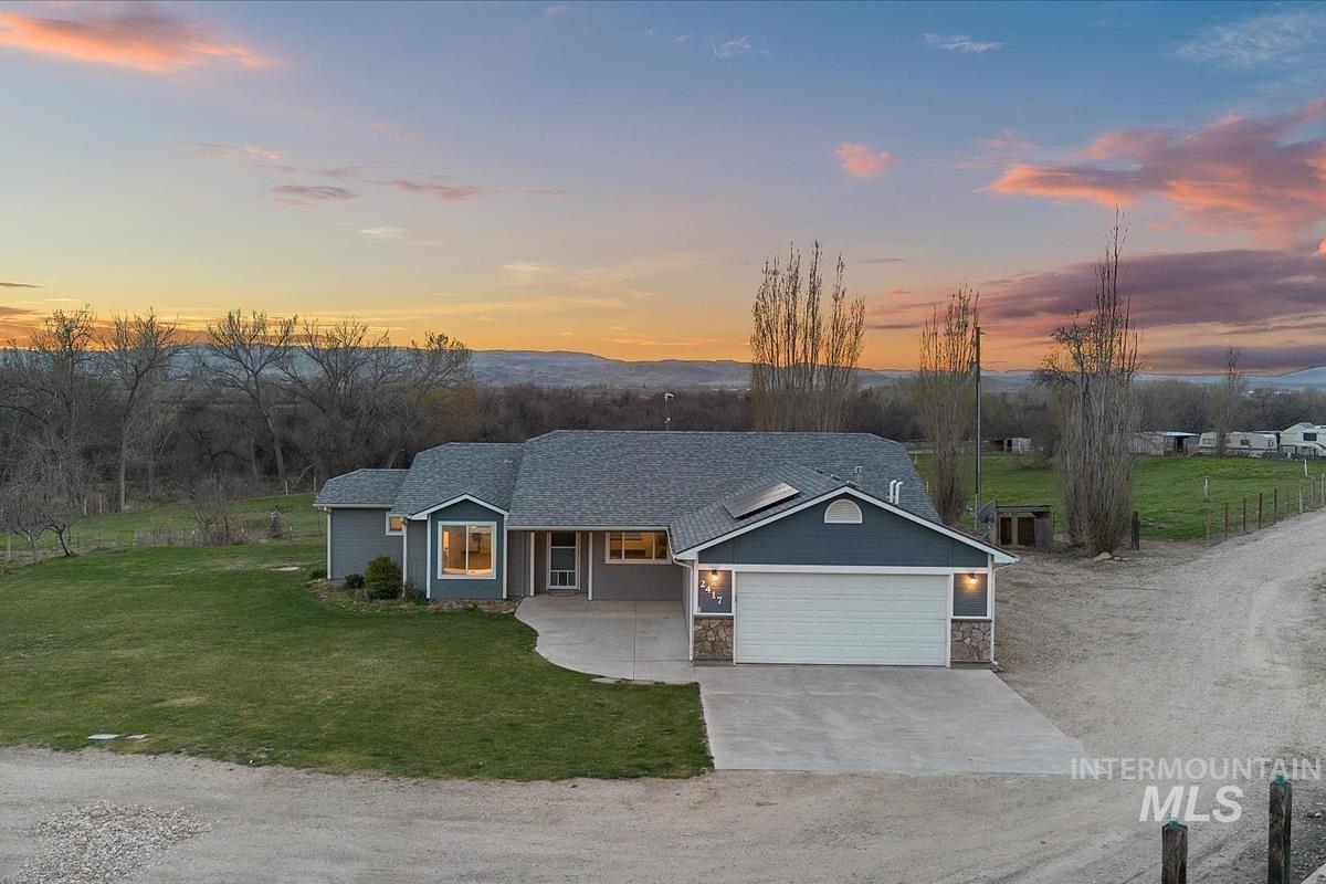 2417 Patch Ditch Rd, Homedale, Idaho 83628, 3 Bedrooms, 2 Bathrooms, Residential For Sale, Price $749,900, 98979279