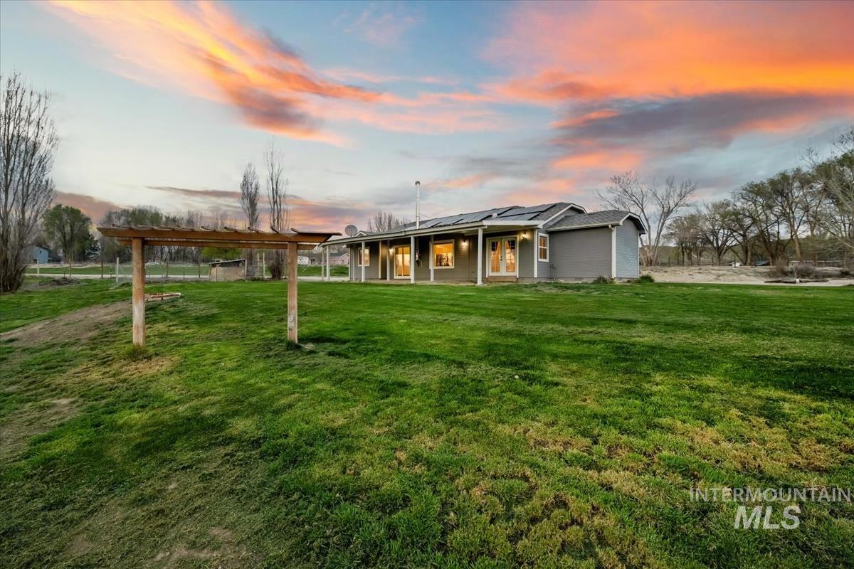 2417 Patch Ditch Rd, Homedale, Idaho 83628, 3 Bedrooms, 2 Bathrooms, Residential For Sale, Price $749,900, 98979279