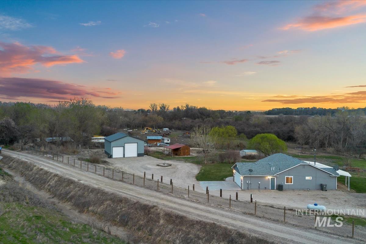 2417 Patch Ditch Rd, Homedale, Idaho 83628, 3 Bedrooms, 2 Bathrooms, Residential For Sale, Price $749,900, 98979279