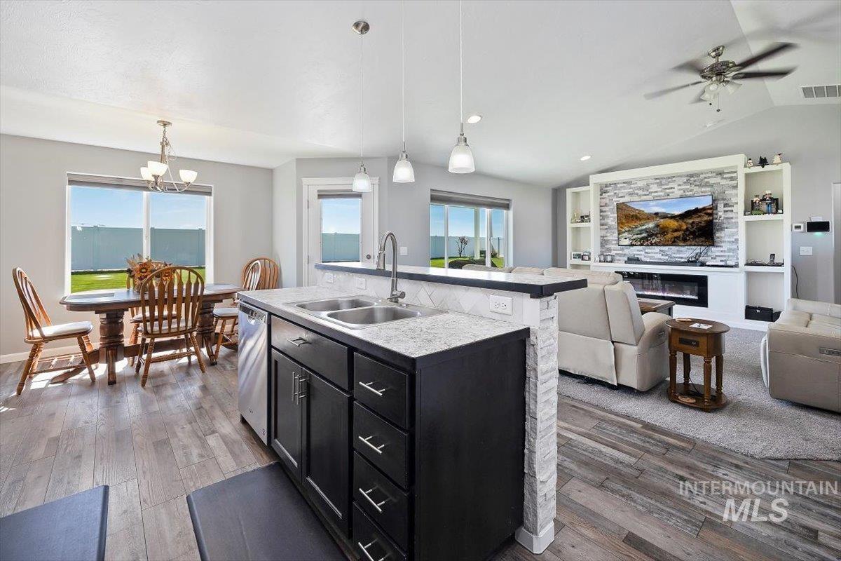 820 Owl Ct, Jerome, Idaho 83338, 3 Bedrooms, 2 Bathrooms, Residential For Sale, Price $429,900, 98979282