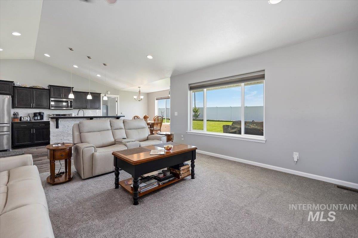 820 Owl Ct, Jerome, Idaho 83338, 3 Bedrooms, 2 Bathrooms, Residential For Sale, Price $429,900, 98979282