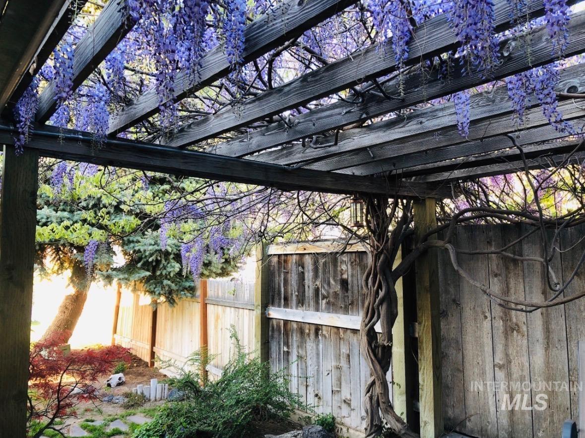 502 6th Street, Filer, Idaho 83328, 3 Bedrooms, 1 Bathroom, Residential For Sale, Price $325,000, 98979285