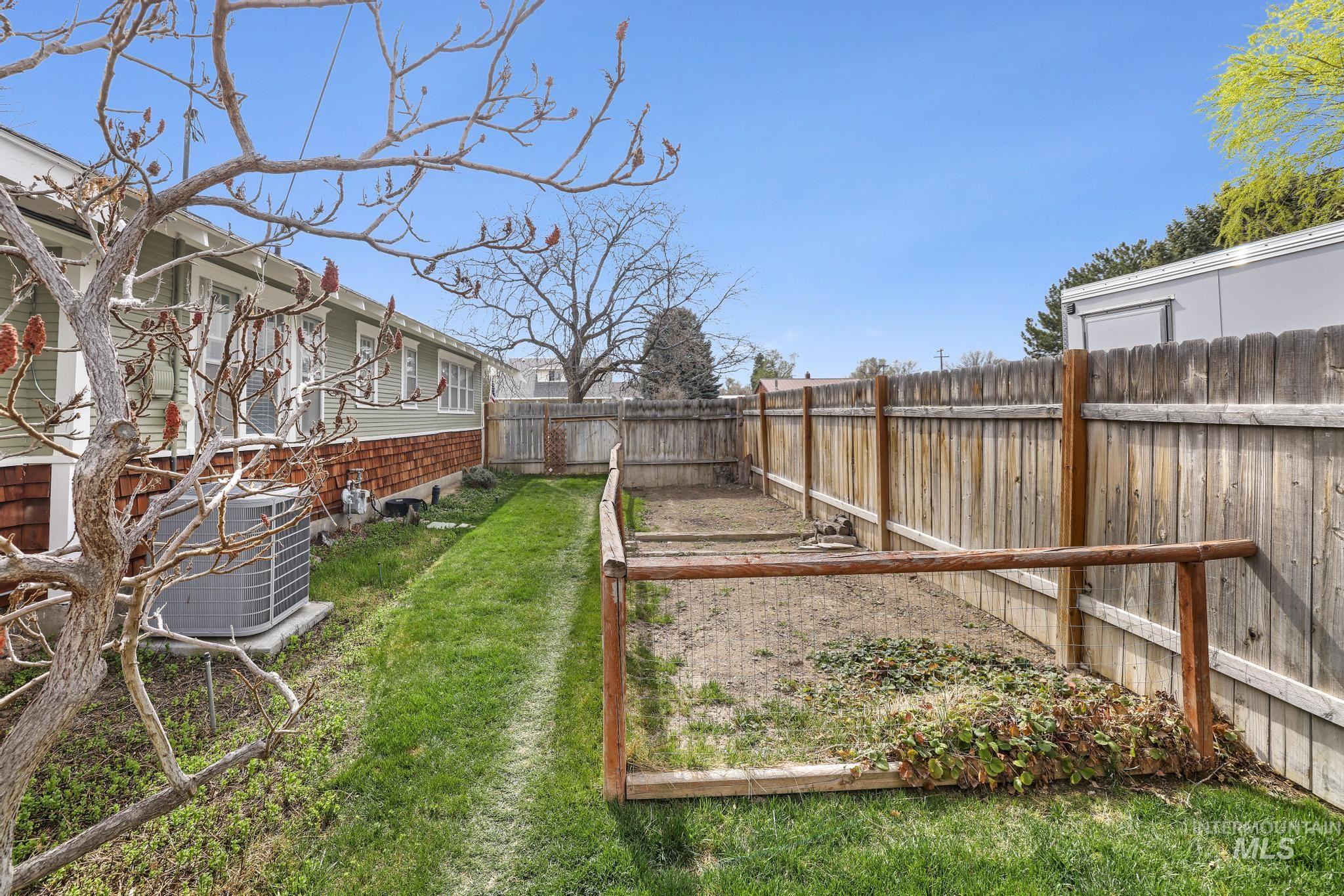 502 6th Street, Filer, Idaho 83328, 3 Bedrooms, 1 Bathroom, Residential For Sale, Price $325,000, 98979285