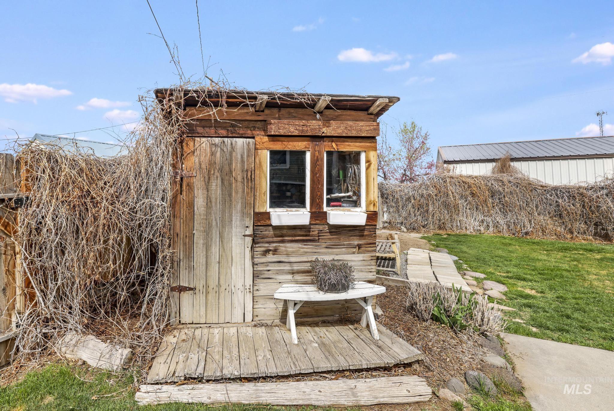 502 6th Street, Filer, Idaho 83328, 3 Bedrooms, 1 Bathroom, Residential For Sale, Price $325,000, 98979285