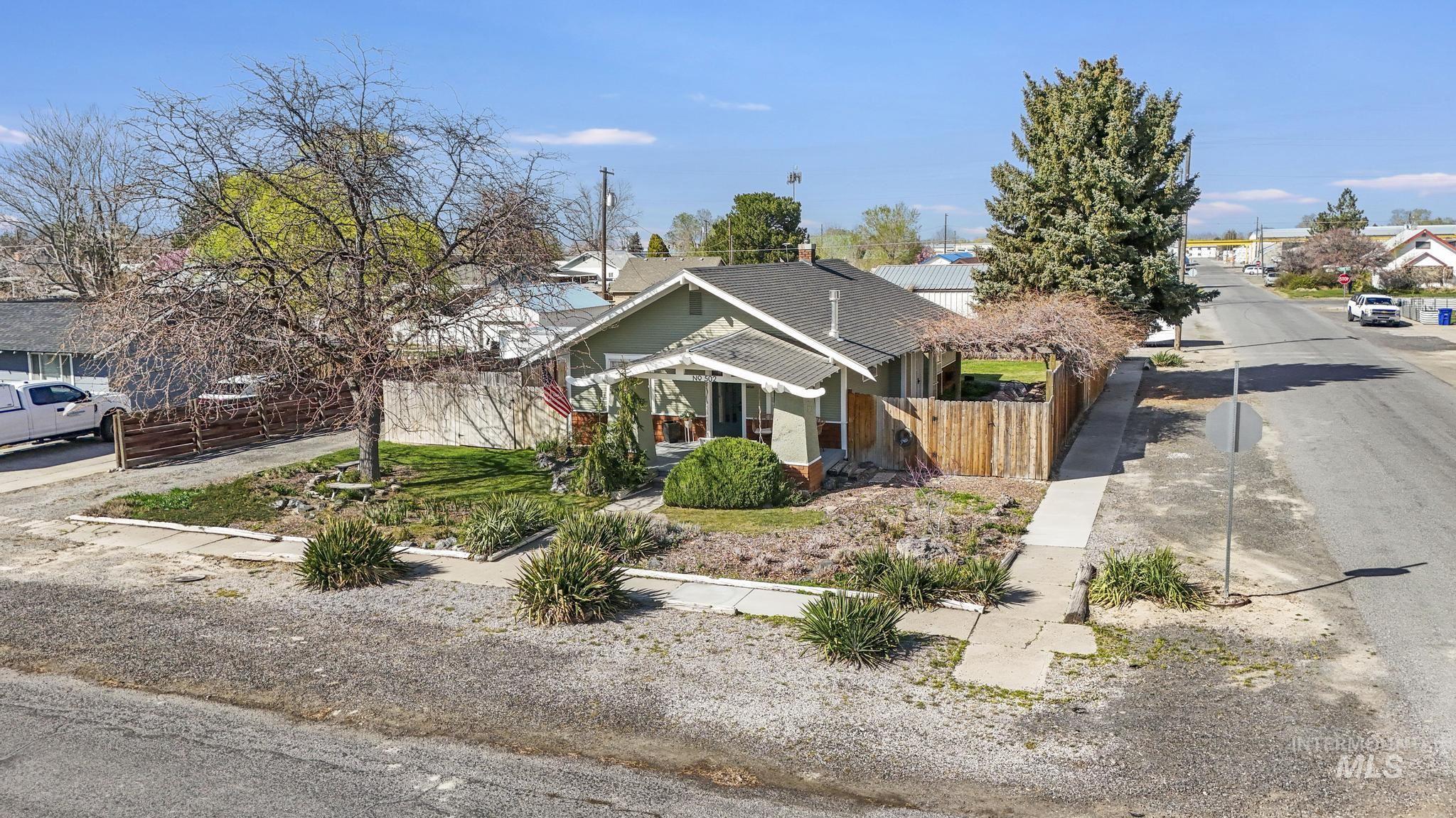 502 6th Street, Filer, Idaho 83328, 3 Bedrooms, 1 Bathroom, Residential For Sale, Price $325,000, 98979285