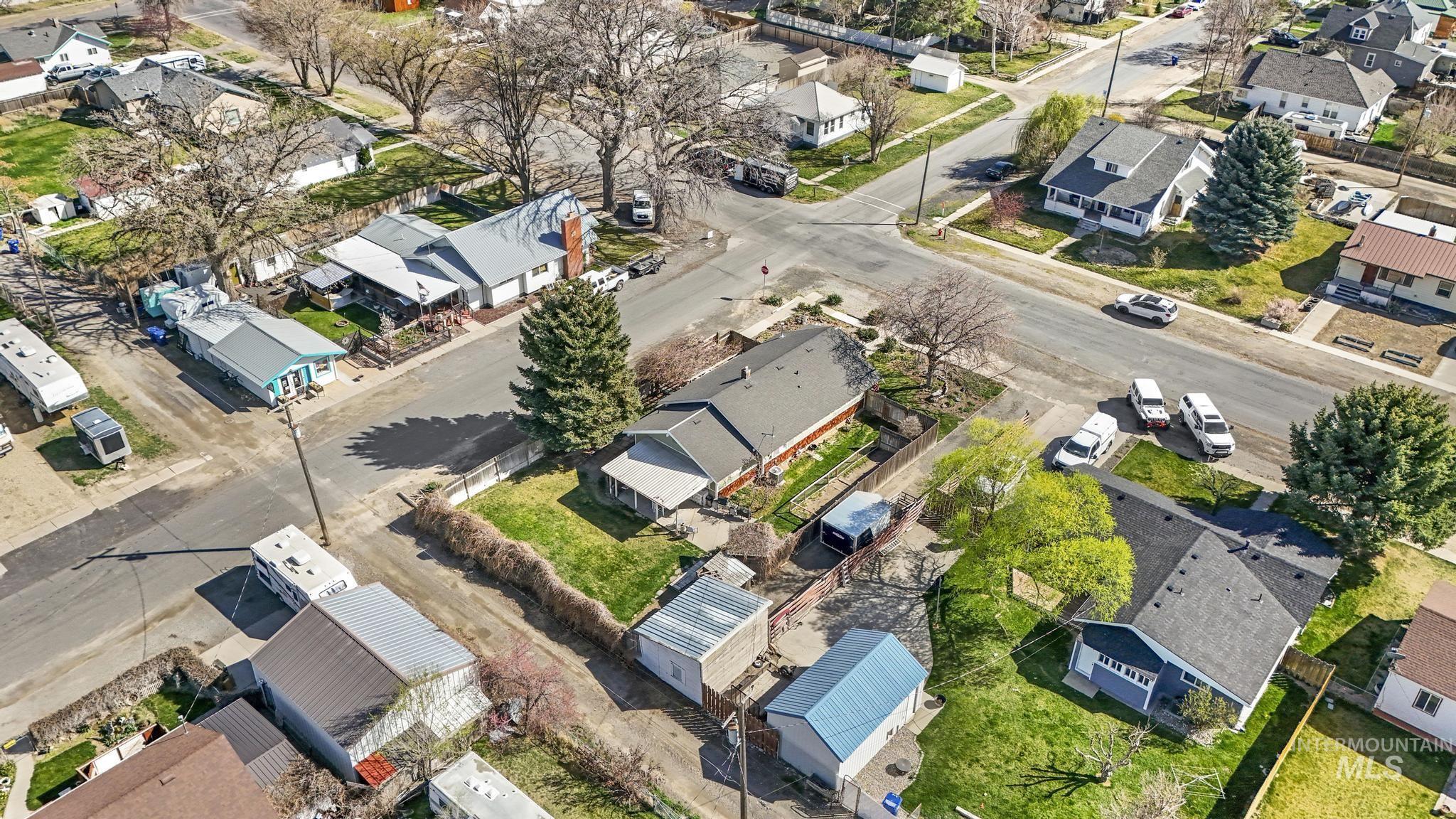 502 6th Street, Filer, Idaho 83328, 3 Bedrooms, 1 Bathroom, Residential For Sale, Price $325,000, 98979285