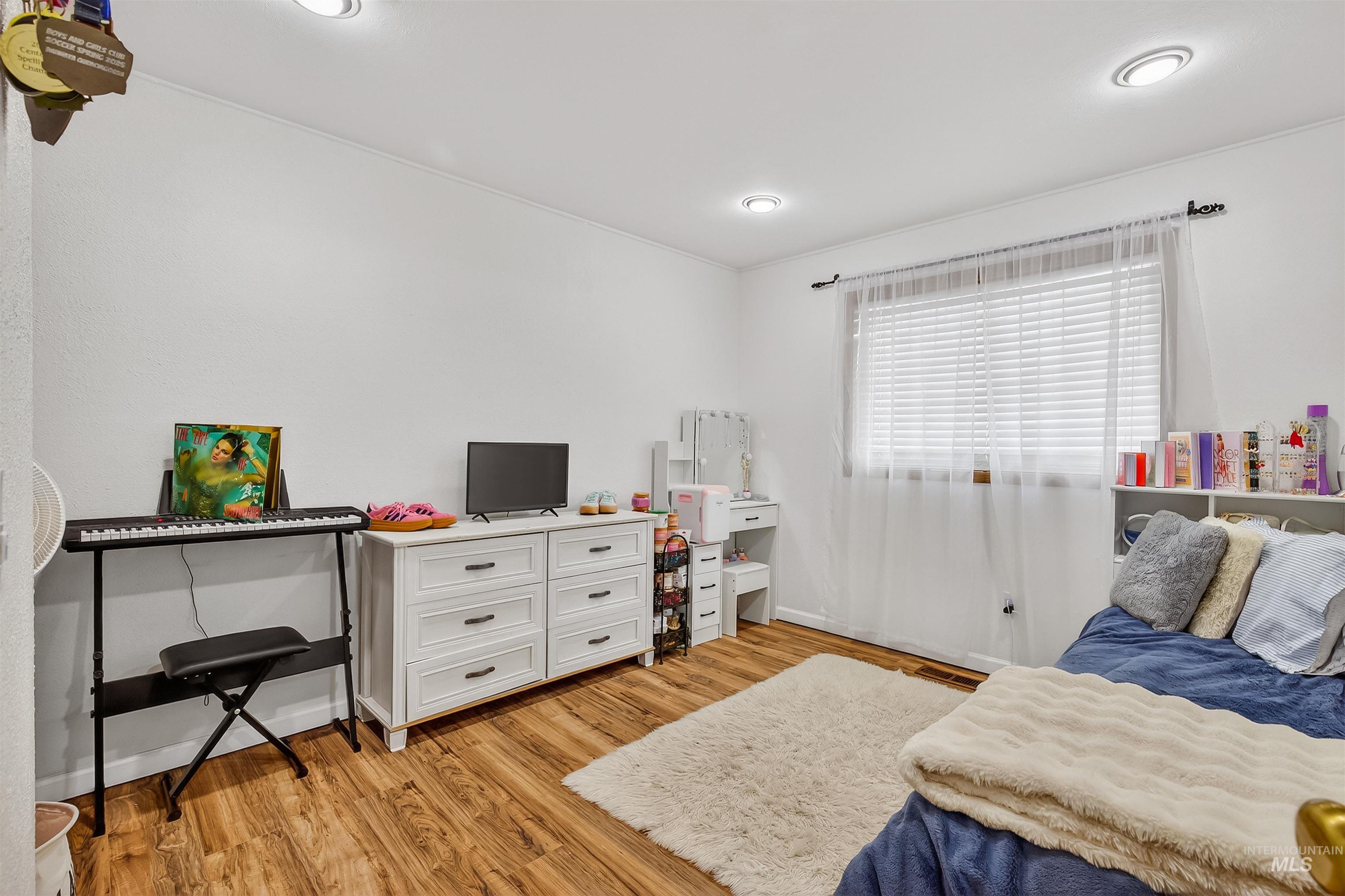 3725 11th Street, Lewiston, Idaho 83501, 4 Bedrooms, 3 Bathrooms, Residential For Sale, Price $439,000, 98979290