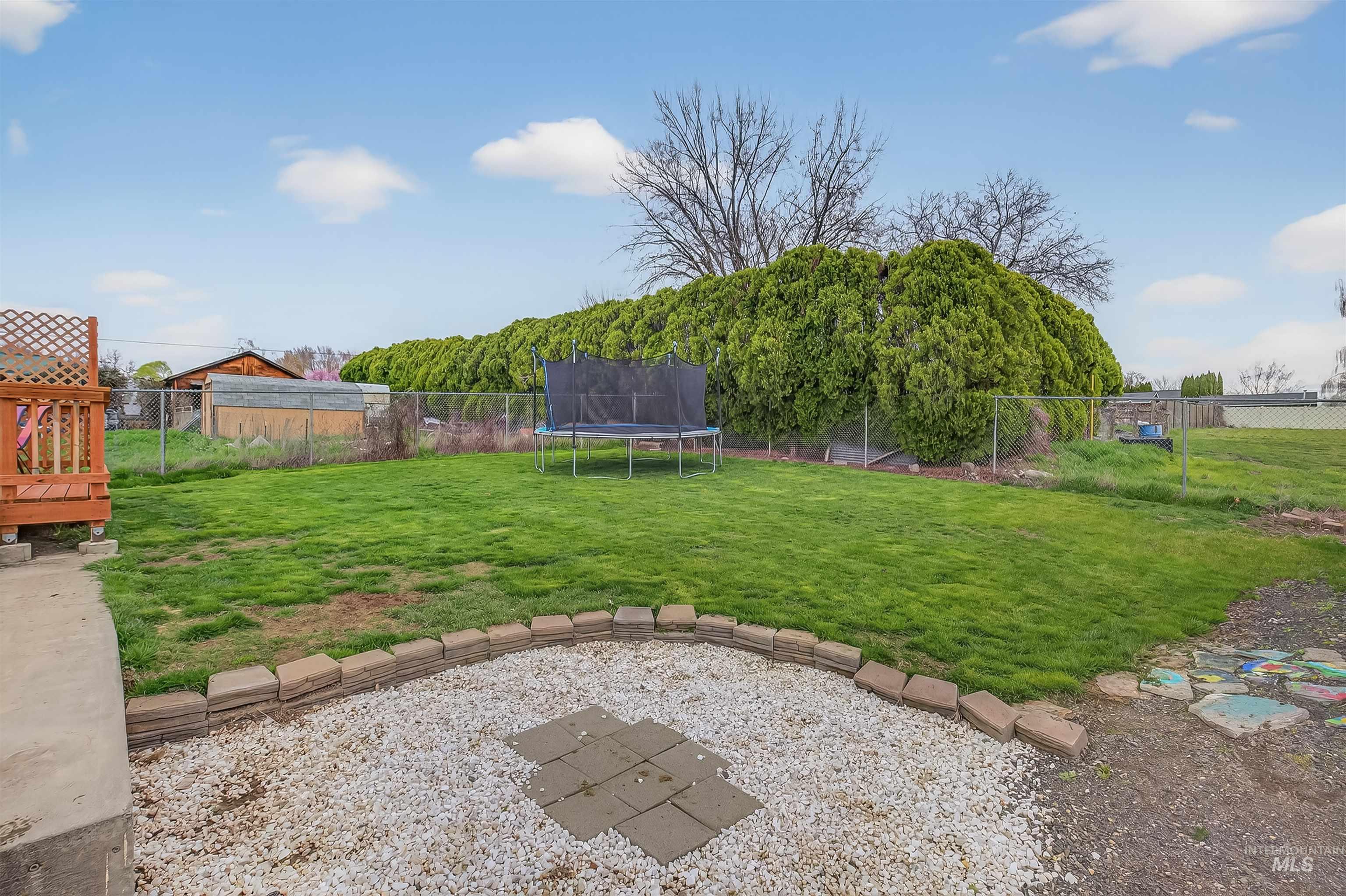 3725 11th Street, Lewiston, Idaho 83501, 4 Bedrooms, 3 Bathrooms, Residential For Sale, Price $439,000, 98979290