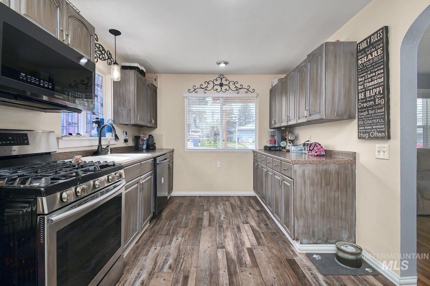 335 S 20th, Payette, Idaho 83661, 4 Bedrooms, 2 Bathrooms, Residential For Sale, Price $349,900,MLS 98979291