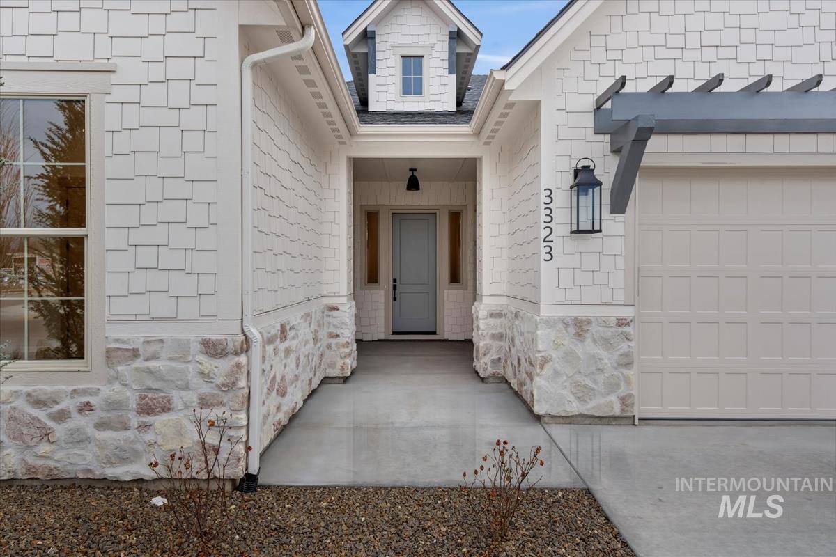 3323 W Golden Barrel St., Eagle, Idaho 83616, 4 Bedrooms, 2.5 Bathrooms, Residential For Sale, Price $1,099,000,MLS 98979299