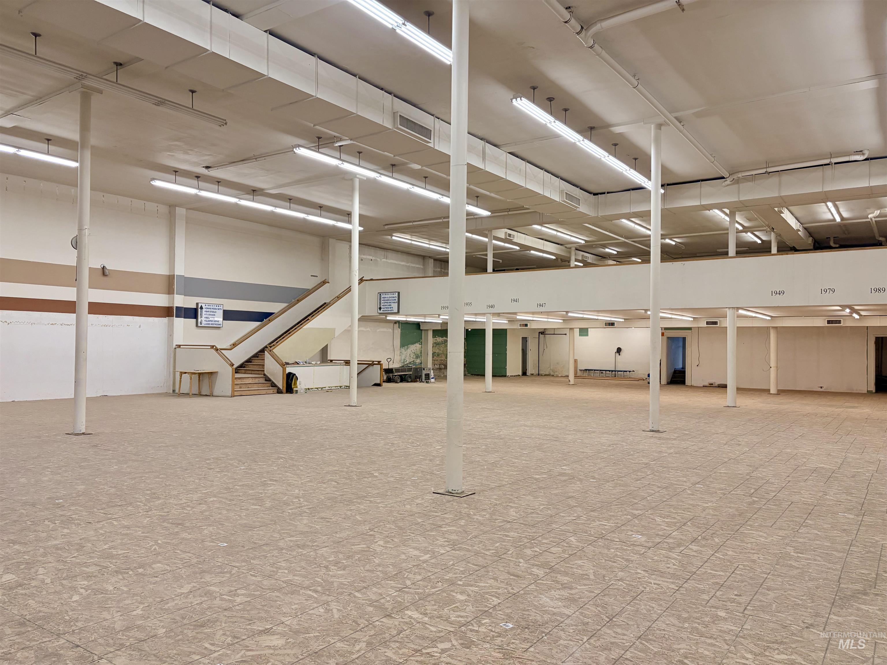 202 Main Avenue South, Twin Falls, Idaho 83301, Business/Commercial For Sale, Price $154,292, 98979301
