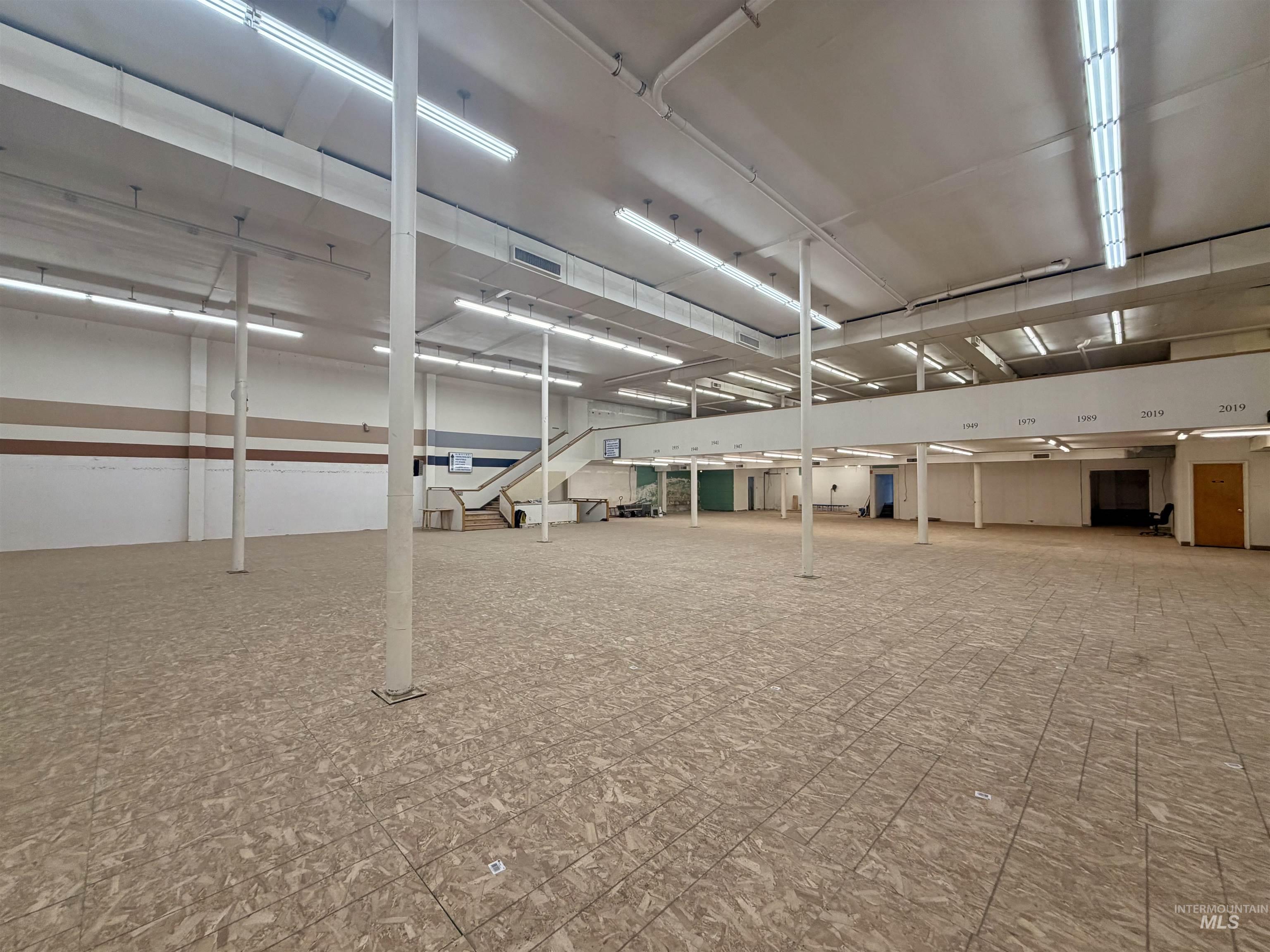 202 Main Avenue South, Twin Falls, Idaho 83301, Business/Commercial For Sale, Price $154,292, 98979301