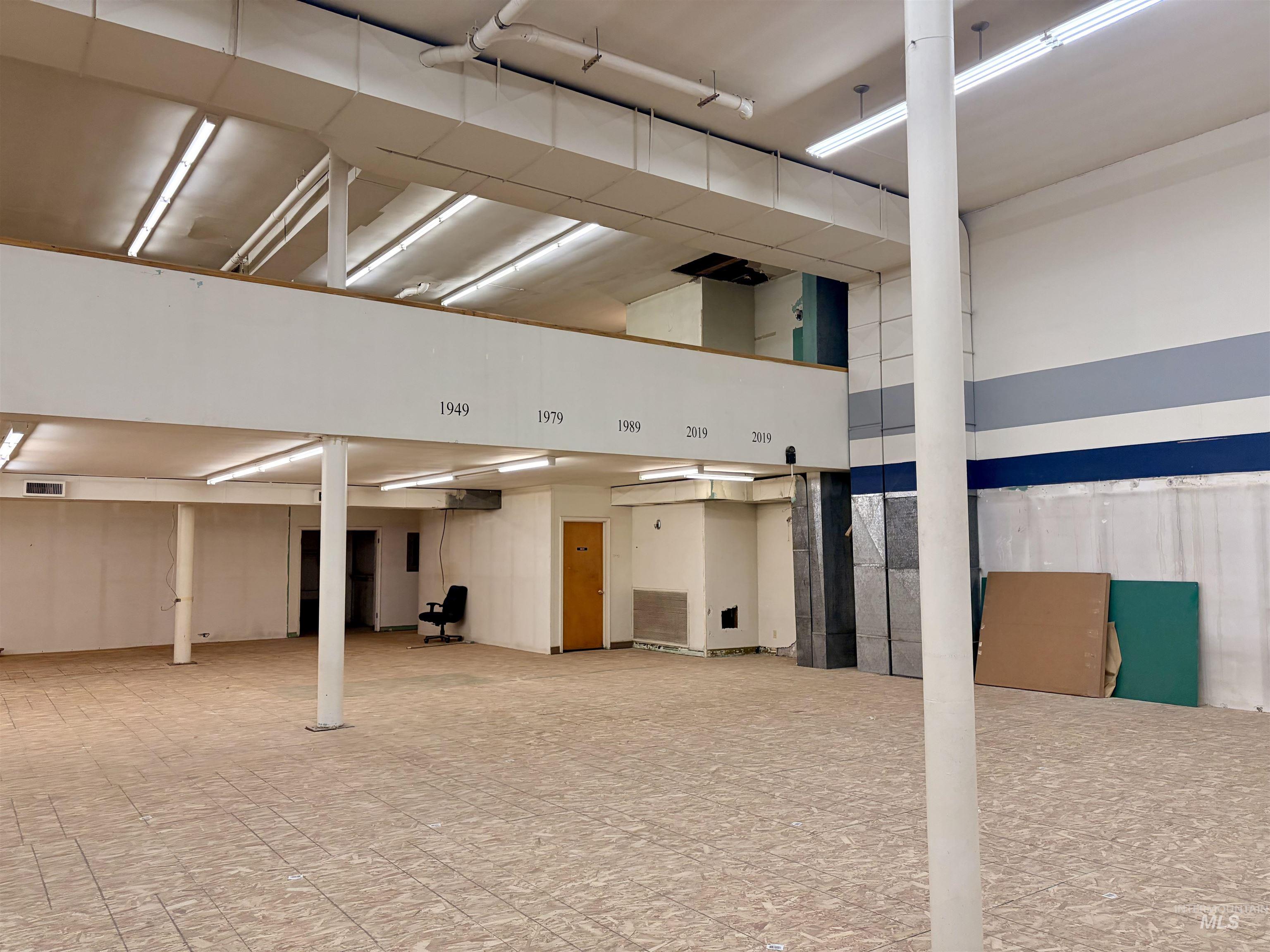 202 Main Avenue South, Twin Falls, Idaho 83301, Business/Commercial For Sale, Price $154,292, 98979301