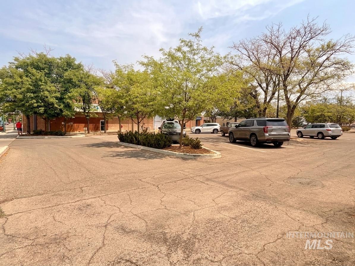 202 Main Avenue South, Twin Falls, Idaho 83301, Business/Commercial For Sale, Price $154,292, 98979301