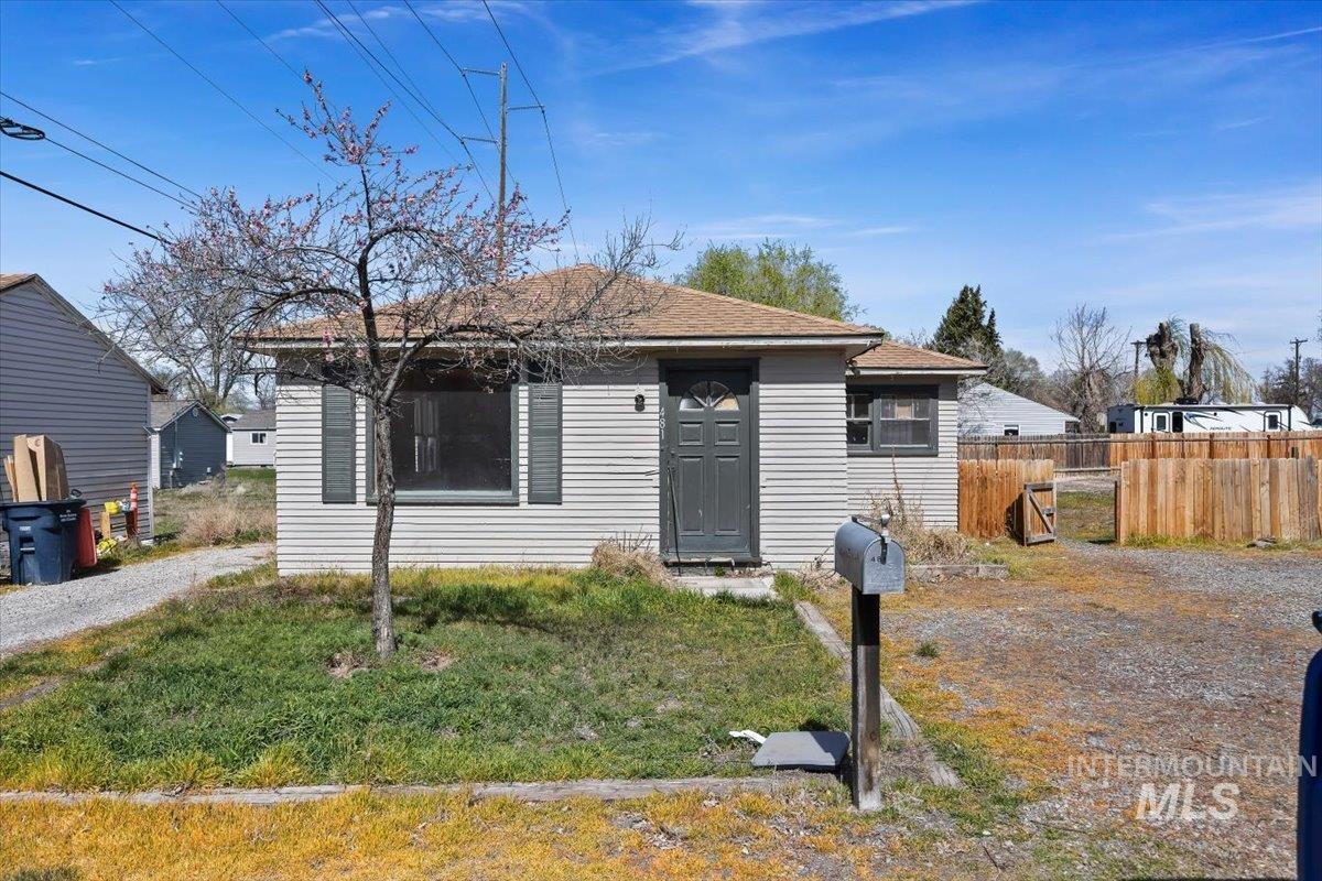 481 Borah Ave, Twin Falls, Idaho 83301, 2 Bedrooms, 1 Bathroom, Residential For Sale, Price $195,000,MLS 98979304