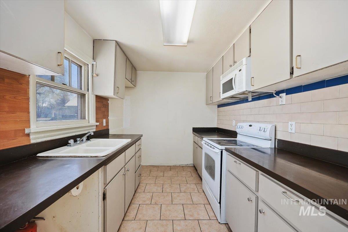 481 Borah Ave, Twin Falls, Idaho 83301, 2 Bedrooms, 1 Bathroom, Residential For Sale, Price $195,000,MLS 98979304