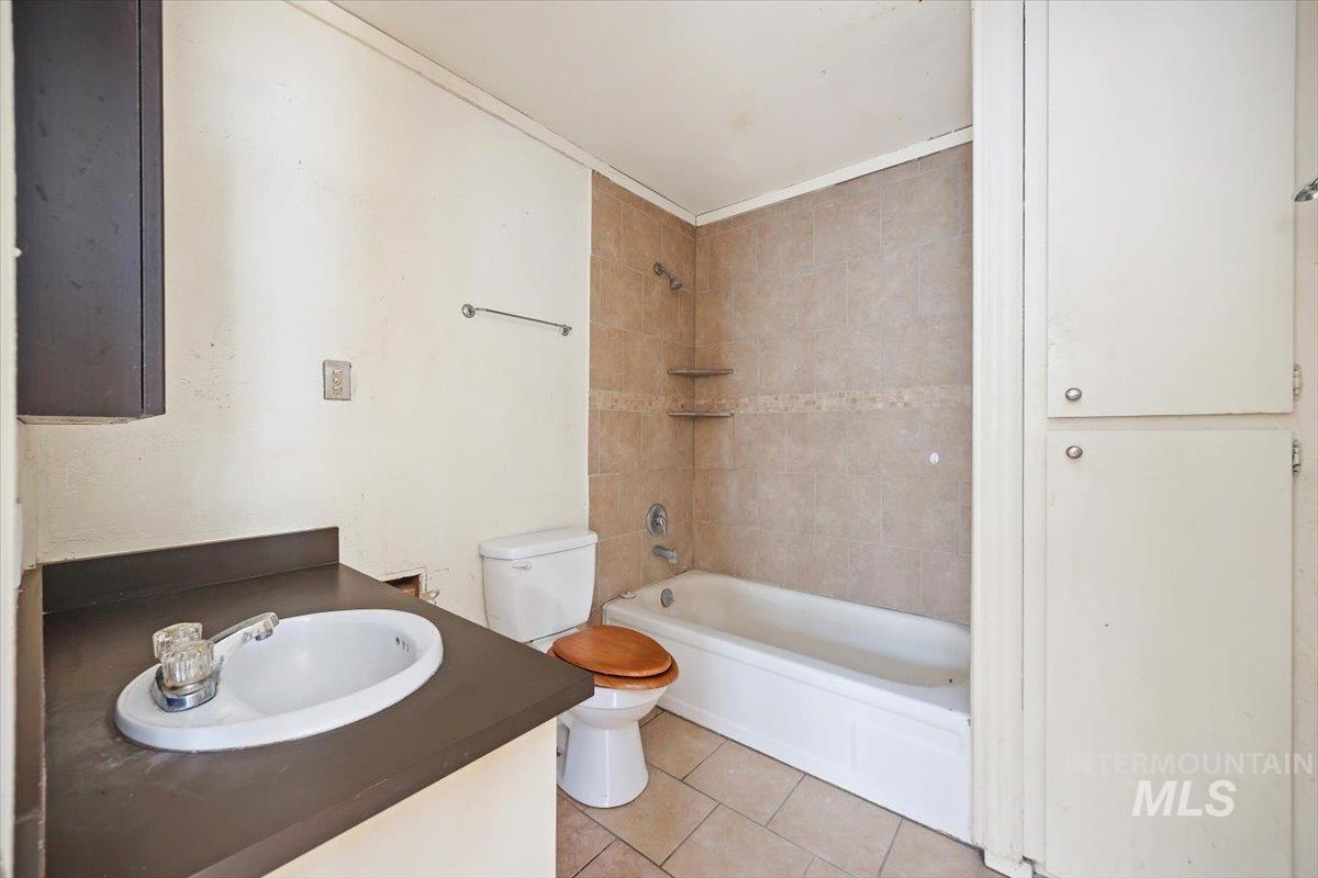 481 Borah Ave, Twin Falls, Idaho 83301, 2 Bedrooms, 1 Bathroom, Residential For Sale, Price $195,000,MLS 98979304