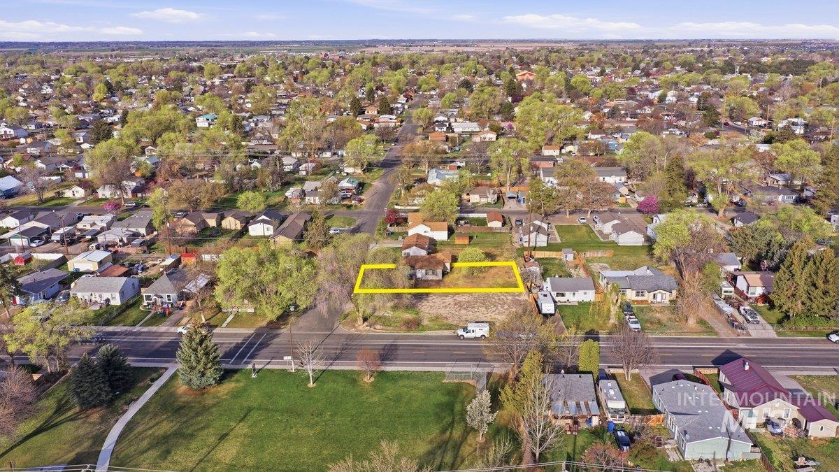 481 Borah Ave, Twin Falls, Idaho 83301, 2 Bedrooms, 1 Bathroom, Residential For Sale, Price $195,000,MLS 98979304