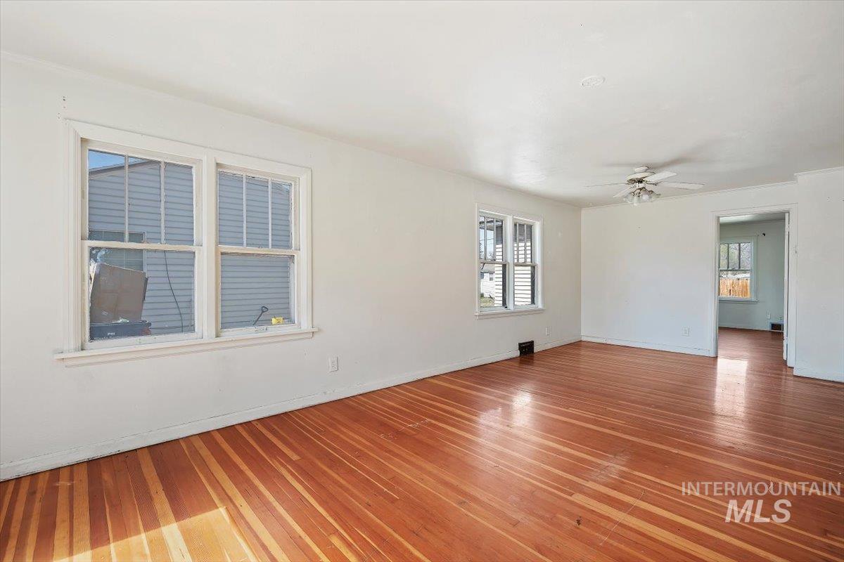 481 Borah Ave, Twin Falls, Idaho 83301, 2 Bedrooms, 1 Bathroom, Residential For Sale, Price $195,000,MLS 98979304