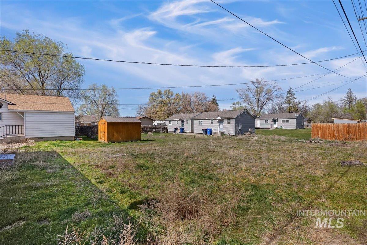 467 & 471 Borah Ave, Twin Falls, Idaho 83301, 1 Bedroom, 1 Bathroom, Residential Income For Sale, Price $225,000,MLS 98979310