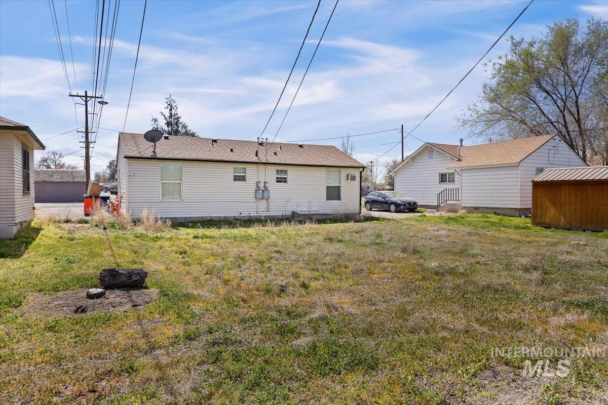 467 & 471 Borah Ave, Twin Falls, Idaho 83301, 1 Bedroom, 1 Bathroom, Residential Income For Sale, Price $225,000,MLS 98979310
