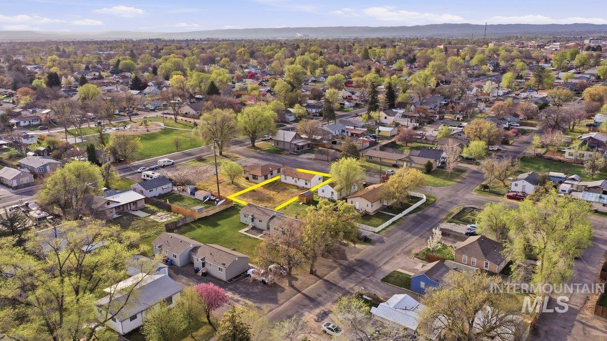 467 & 471 Borah Ave, Twin Falls, Idaho 83301, 1 Bedroom, 1 Bathroom, Residential Income For Sale, Price $225,000,MLS 98979310