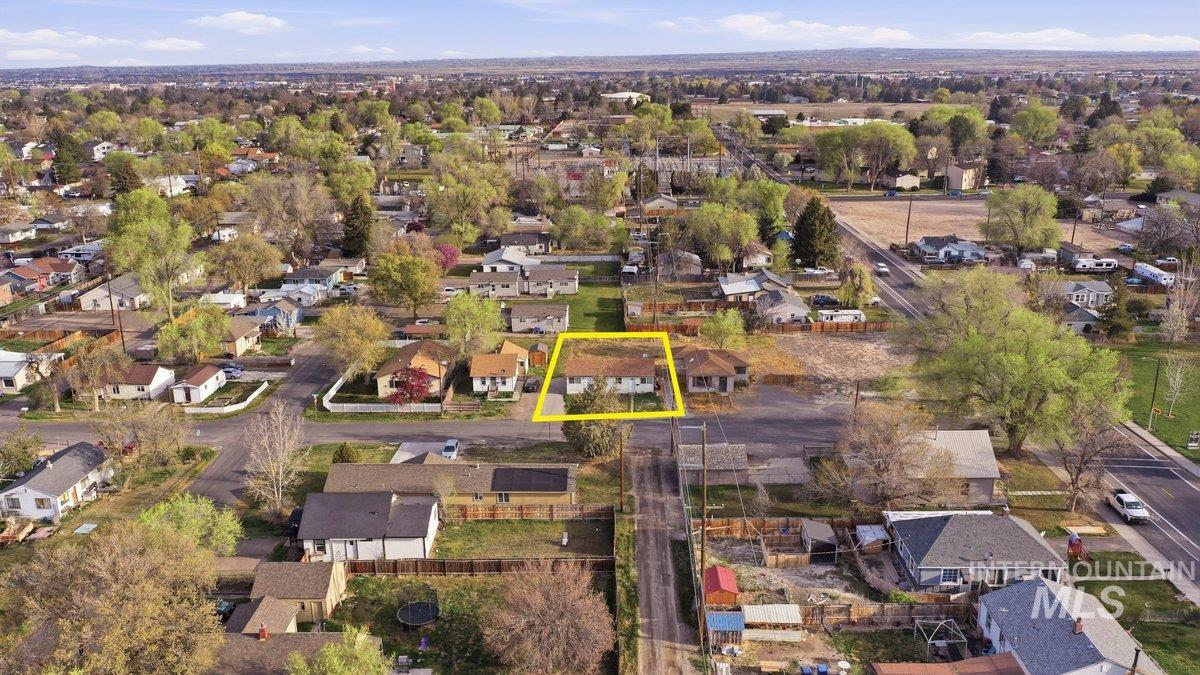 467 & 471 Borah Ave, Twin Falls, Idaho 83301, 1 Bedroom, 1 Bathroom, Residential Income For Sale, Price $225,000,MLS 98979310