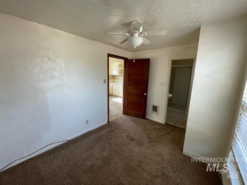 467 & 471 Borah Ave, Twin Falls, Idaho 83301, 1 Bedroom, 1 Bathroom, Residential Income For Sale, Price $225,000,MLS 98979310