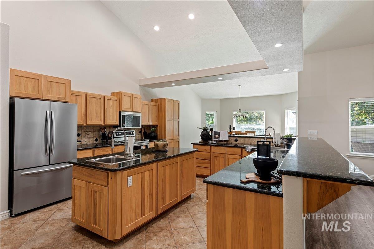 3758 S Merrivale Way, Meridian, Idaho 83642-9230, 4 Bedrooms, 4 Bathrooms, Residential For Sale, Price $899,900, 98979312