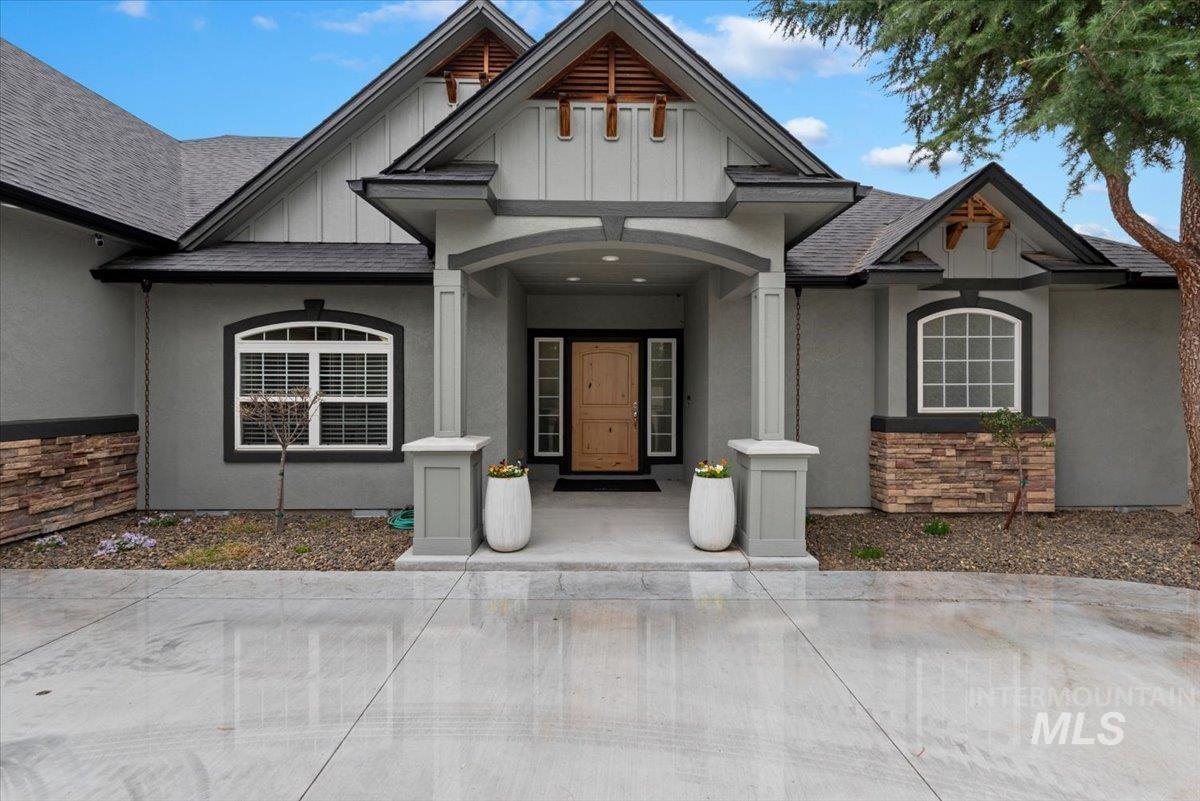 3758 S Merrivale Way, Meridian, Idaho 83642-9230, 4 Bedrooms, 4 Bathrooms, Residential For Sale, Price $899,900,MLS 98979312