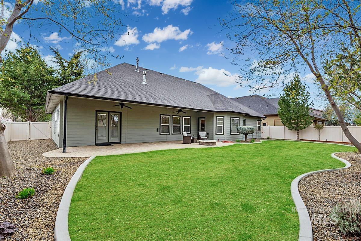3758 S Merrivale Way, Meridian, Idaho 83642-9230, 4 Bedrooms, 4 Bathrooms, Residential For Sale, Price $899,900,MLS 98979312