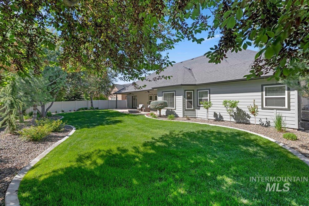 3758 S Merrivale Way, Meridian, Idaho 83642-9230, 4 Bedrooms, 4 Bathrooms, Residential For Sale, Price $899,900, 98979312