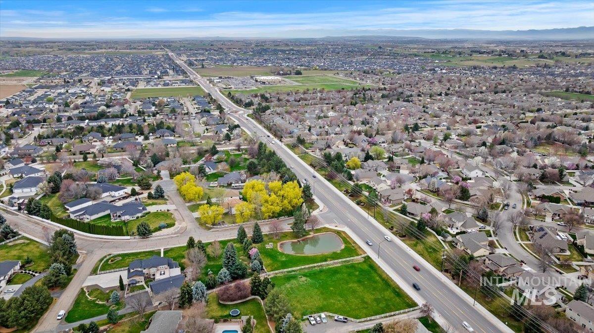 3758 S Merrivale Way, Meridian, Idaho 83642-9230, 4 Bedrooms, 4 Bathrooms, Residential For Sale, Price $899,900,MLS 98979312