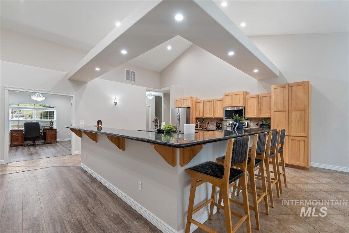 3758 S Merrivale Way, Meridian, Idaho 83642-9230, 4 Bedrooms, 4 Bathrooms, Residential For Sale, Price $899,900, 98979312