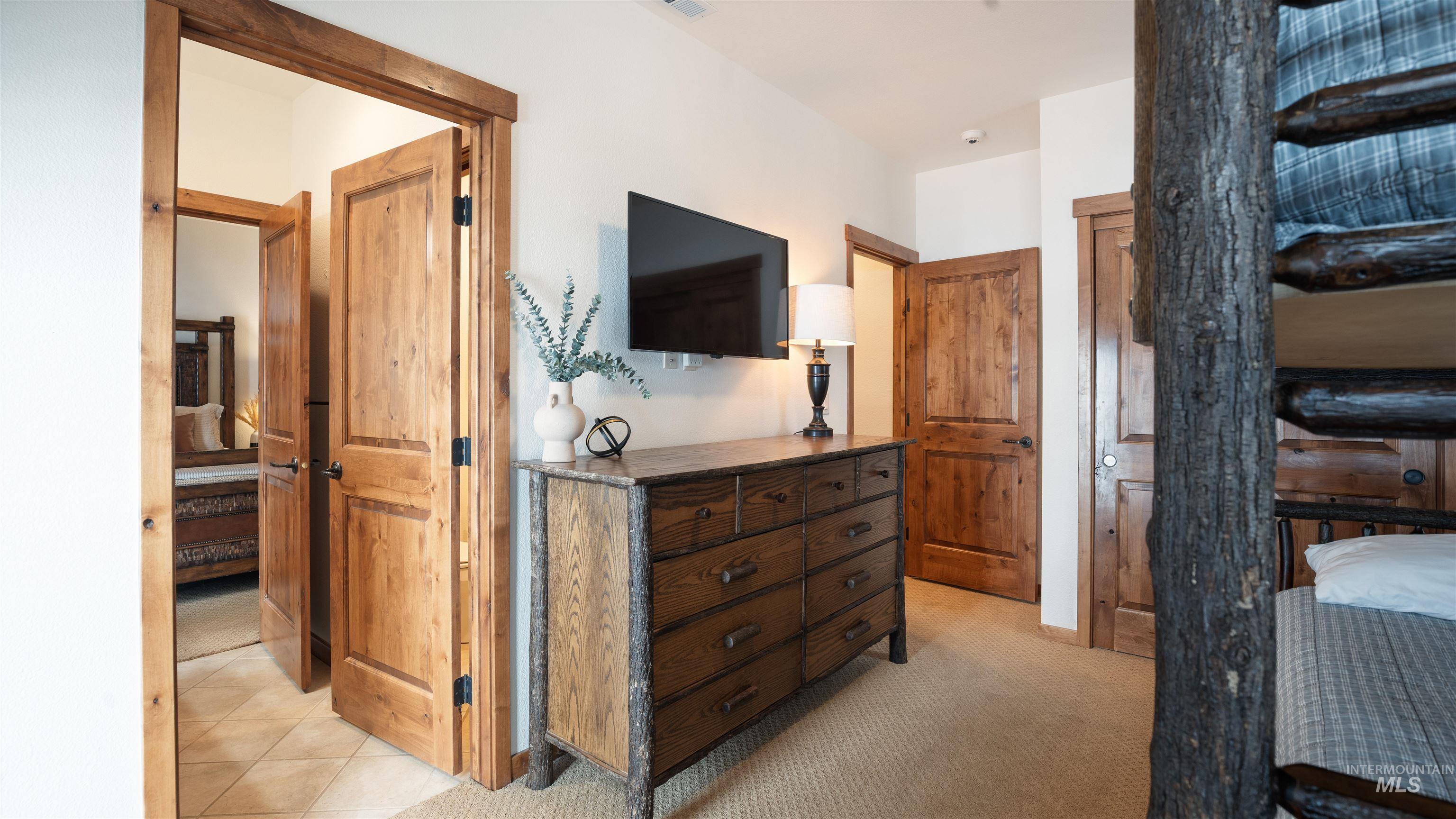 55 Golden Bar Court, Donnelly, Idaho 83615, 3 Bedrooms, 3 Bathrooms, Residential For Sale, Price $1,450,000, 98979313