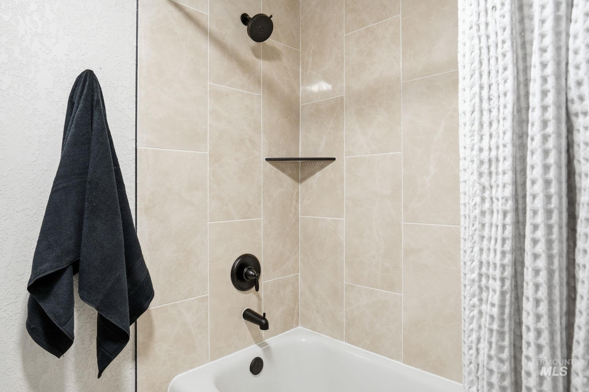 1116 E Washington Ave, Nampa, Idaho 83686, 2 Bedrooms, 1 Bathroom, Residential For Sale, Price $290,000,MLS 98979317