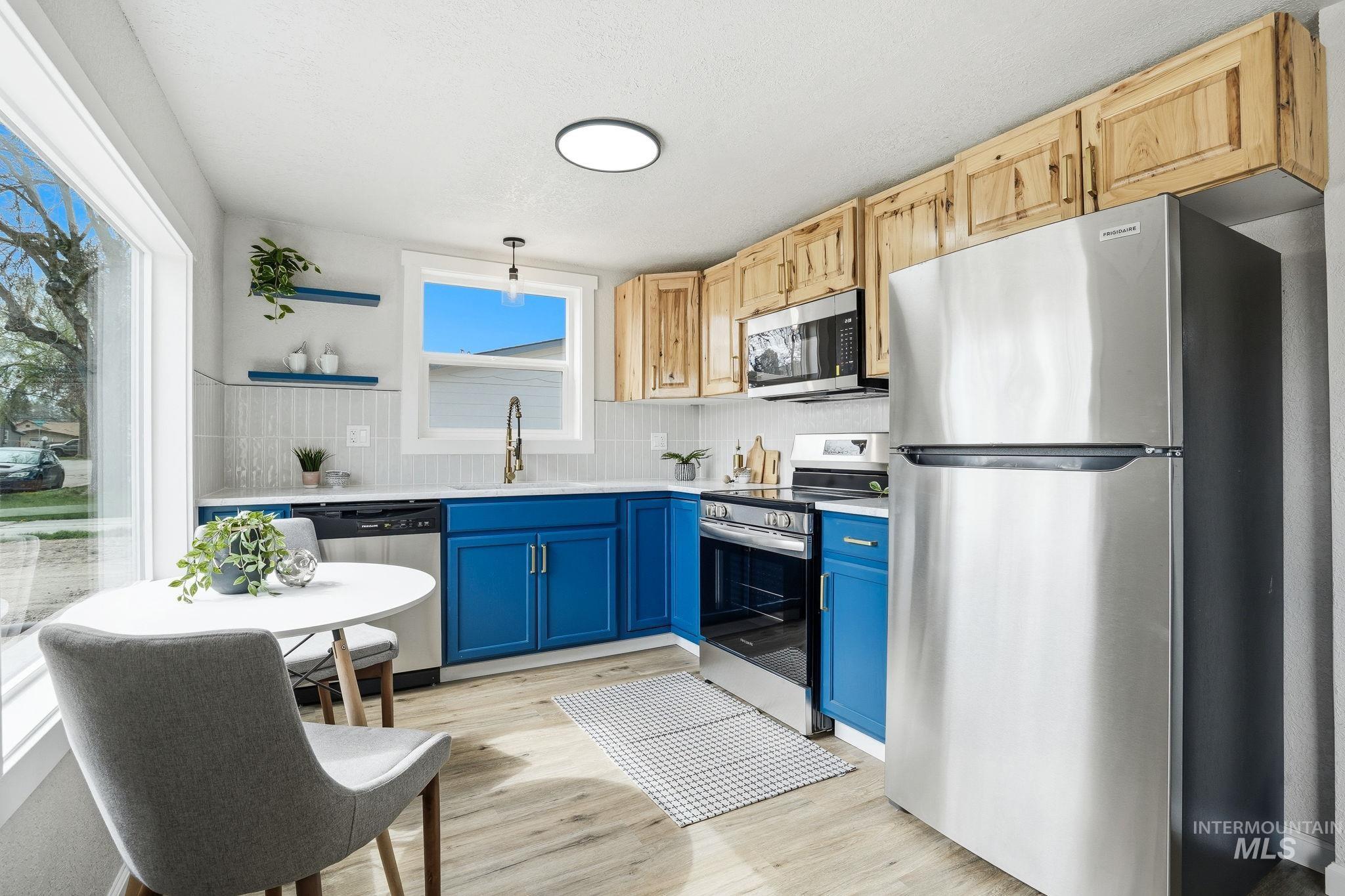 1116 E Washington Ave, Nampa, Idaho 83686, 2 Bedrooms, 1 Bathroom, Residential For Sale, Price $290,000,MLS 98979317