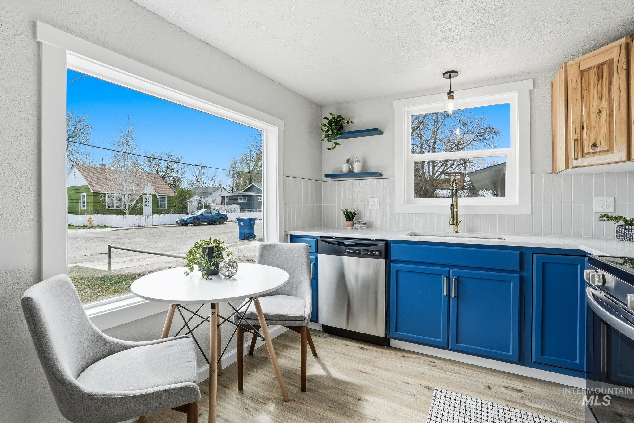 1116 E Washington Ave, Nampa, Idaho 83686, 2 Bedrooms, 1 Bathroom, Residential For Sale, Price $290,000,MLS 98979317