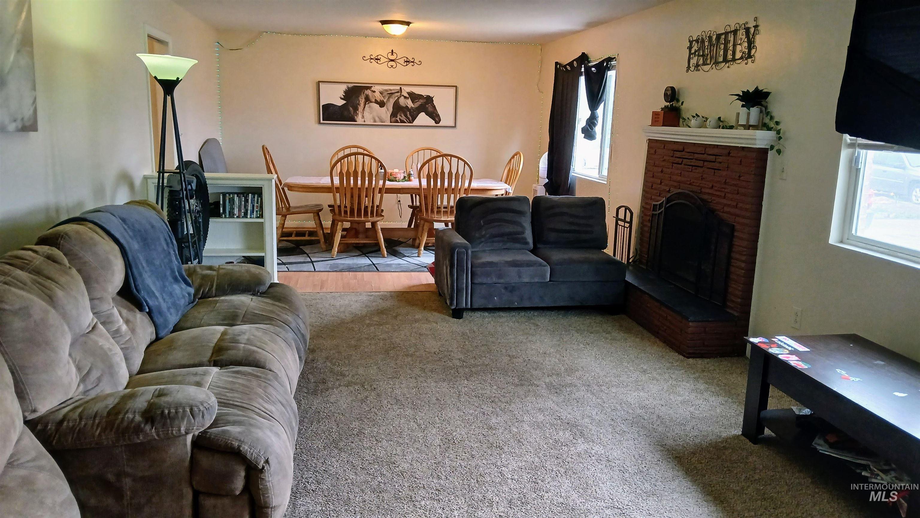 403 - 405 W Hazel St, Caldwell, Idaho 83605-4723, 3 Bedrooms, 1.5 Bathrooms, Residential Income For Sale, Price $440,000,MLS 98979321