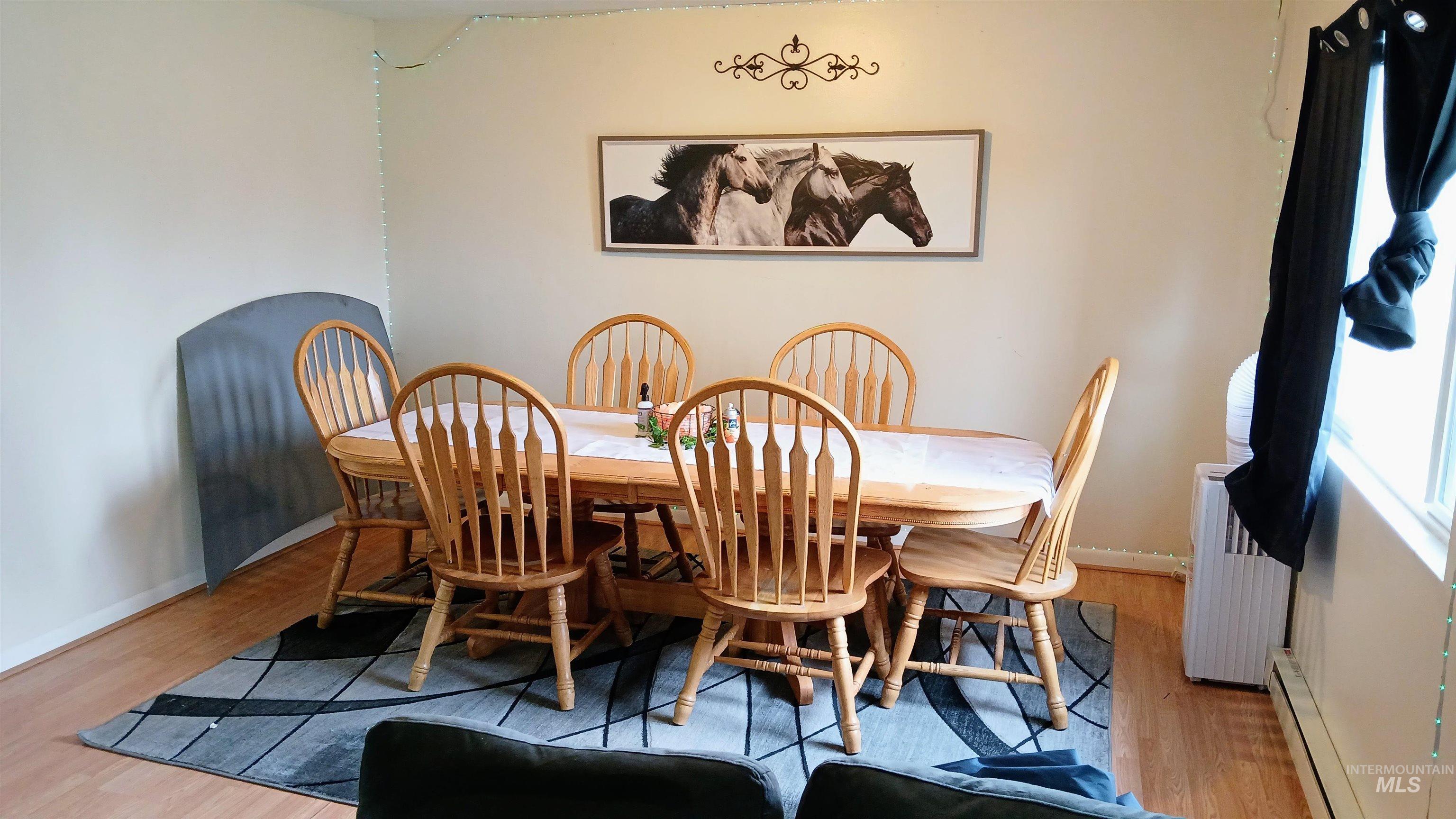 403 - 405 W Hazel St, Caldwell, Idaho 83605-4723, 3 Bedrooms, 1.5 Bathrooms, Residential Income For Sale, Price $440,000,MLS 98979321