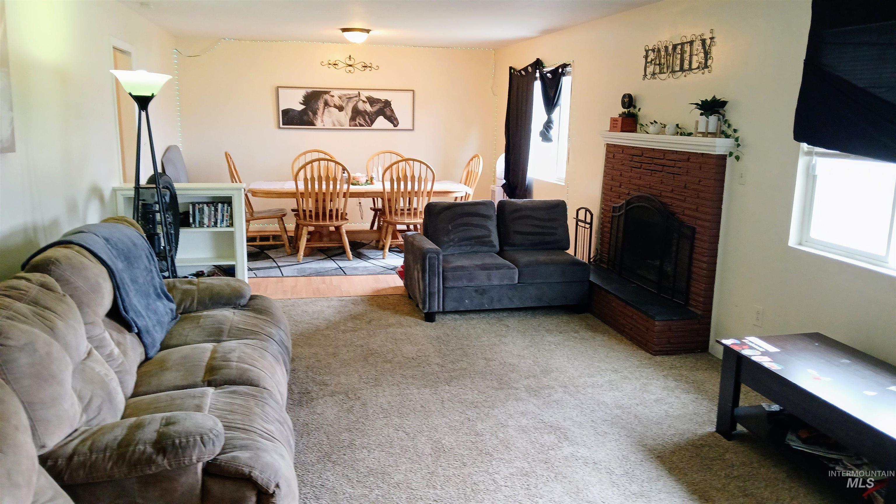 403 - 405 W Hazel St, Caldwell, Idaho 83605-4723, 3 Bedrooms, 1.5 Bathrooms, Residential Income For Sale, Price $440,000,MLS 98979321