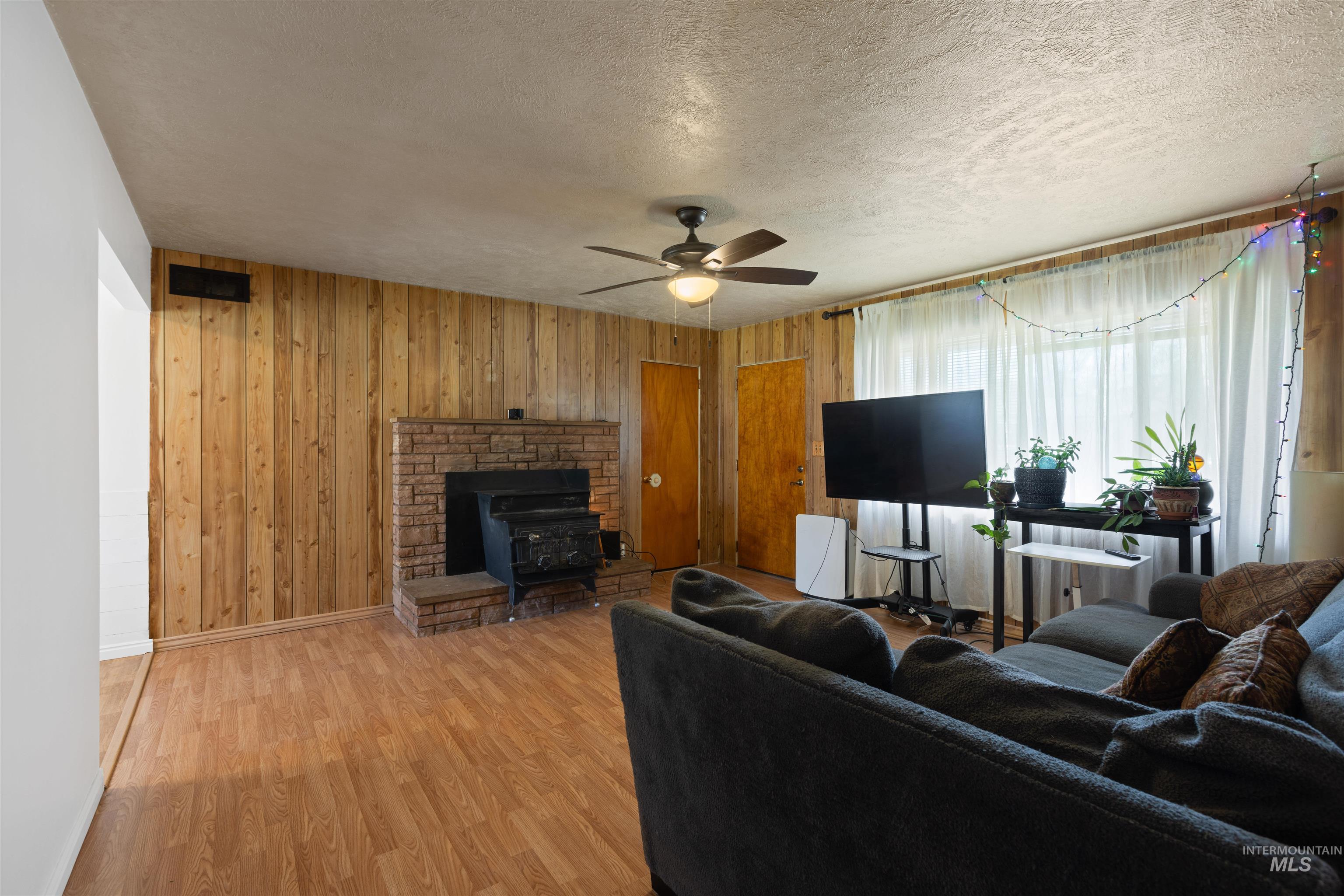 4816 W Marvin St, Boise, Idaho 83705, 3 Bedrooms, 1 Bathroom, Residential For Sale, Price $383,000,MLS 98979324