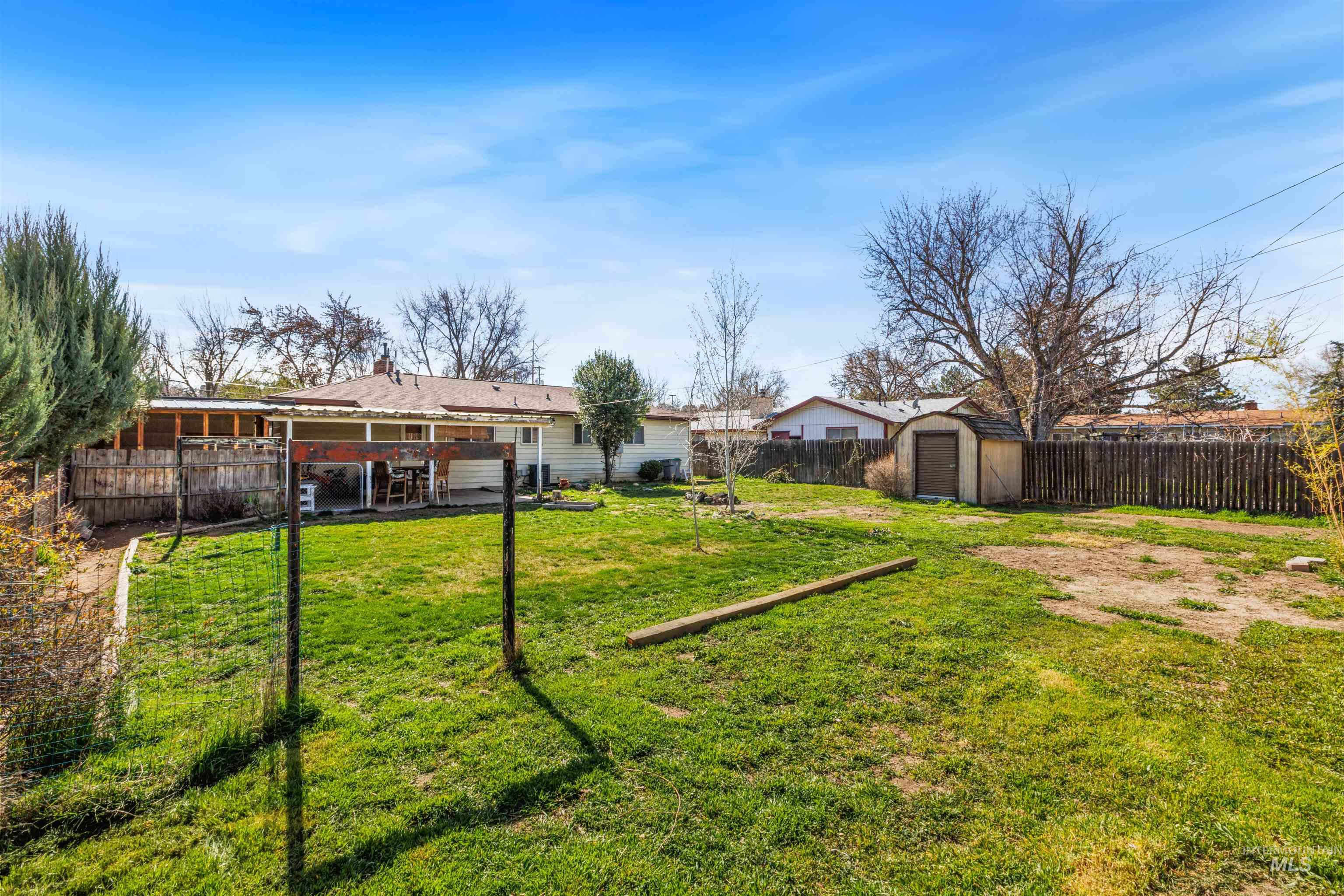 4816 W Marvin St, Boise, Idaho 83705, 3 Bedrooms, 1 Bathroom, Residential For Sale, Price $383,000,MLS 98979324