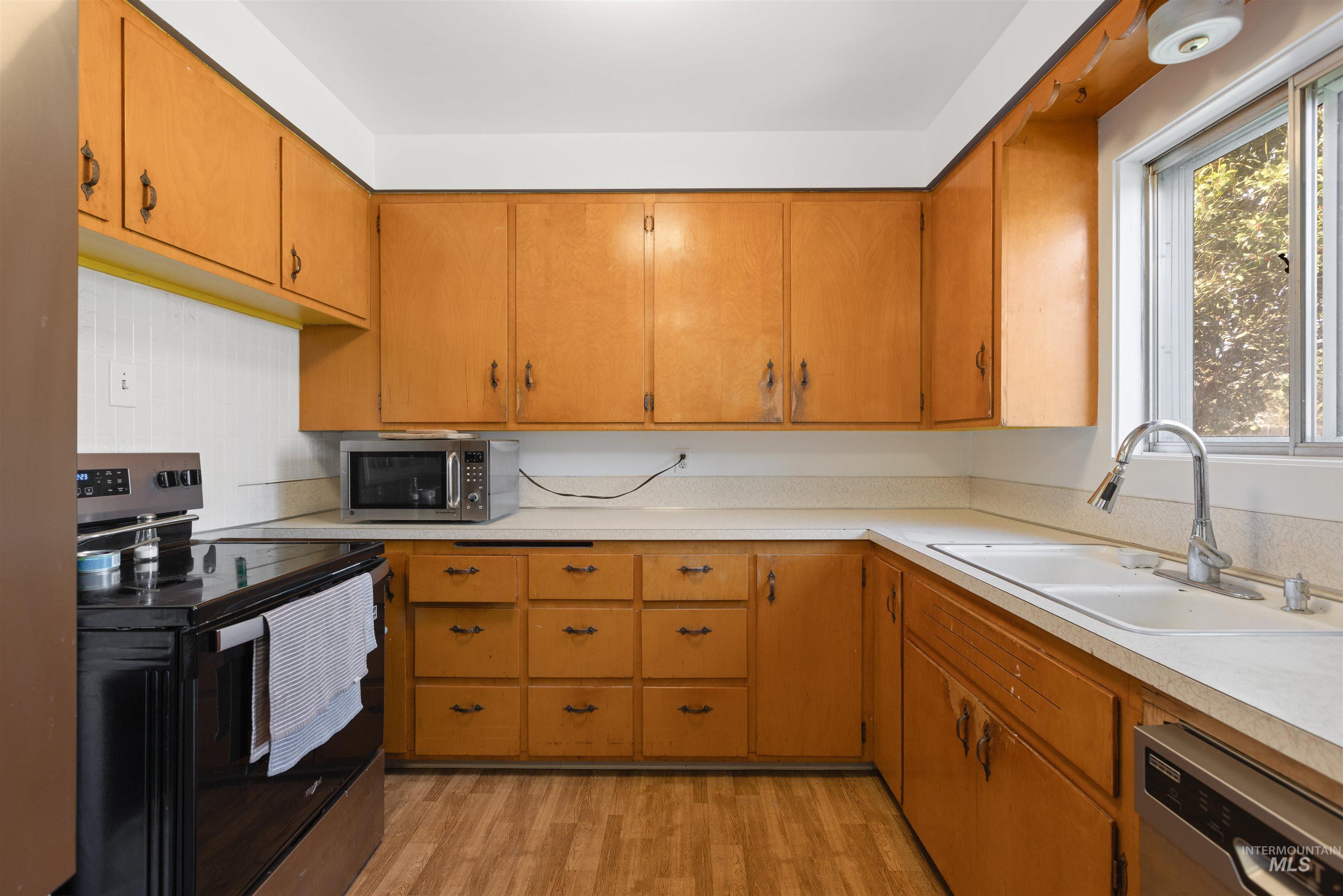 4816 W Marvin St, Boise, Idaho 83705, 3 Bedrooms, 1 Bathroom, Residential For Sale, Price $383,000,MLS 98979324