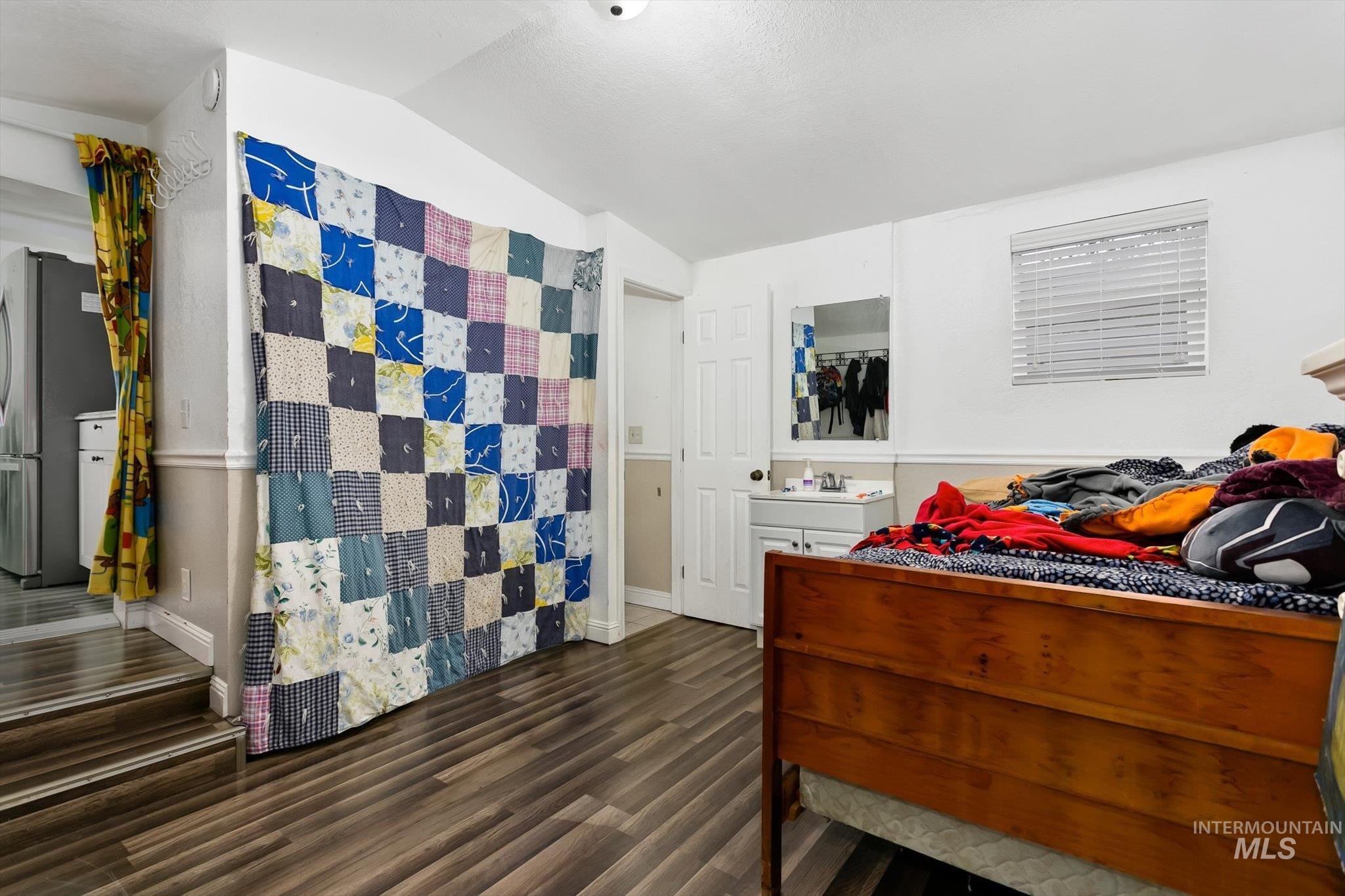 219 24th Ave S., Nampa, Idaho 83651, 4 Bedrooms, 2.5 Bathrooms, Residential Income For Sale, Price $575,000, 98979325