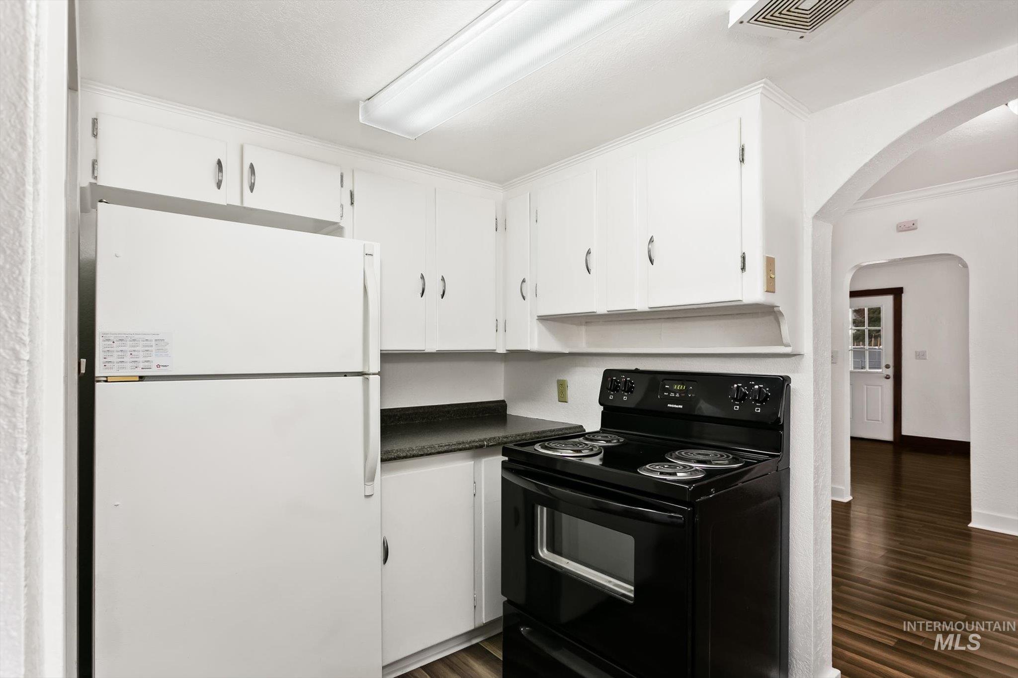 219 24th Ave S., Nampa, Idaho 83651, 4 Bedrooms, 2.5 Bathrooms, Residential Income For Sale, Price $575,000, 98979325