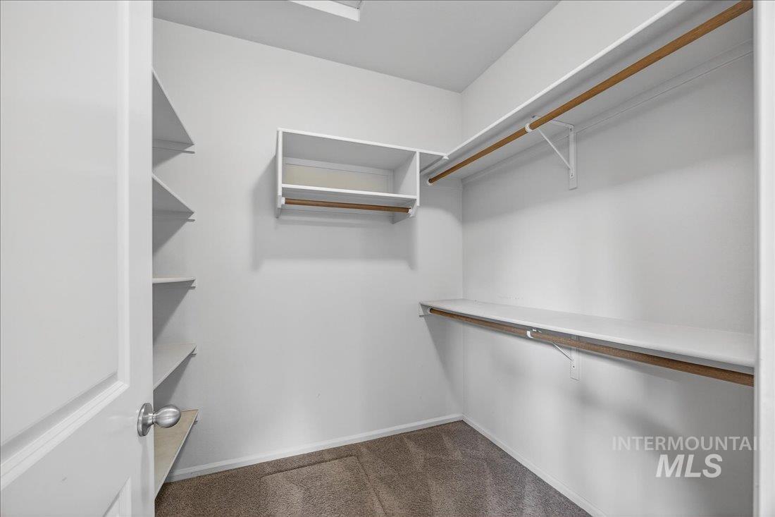 3298 N Aster Ave, Boise, Idaho 83704, 2 Bedrooms, 2 Bathrooms, Residential For Sale, Price $368,900,MLS 98979327