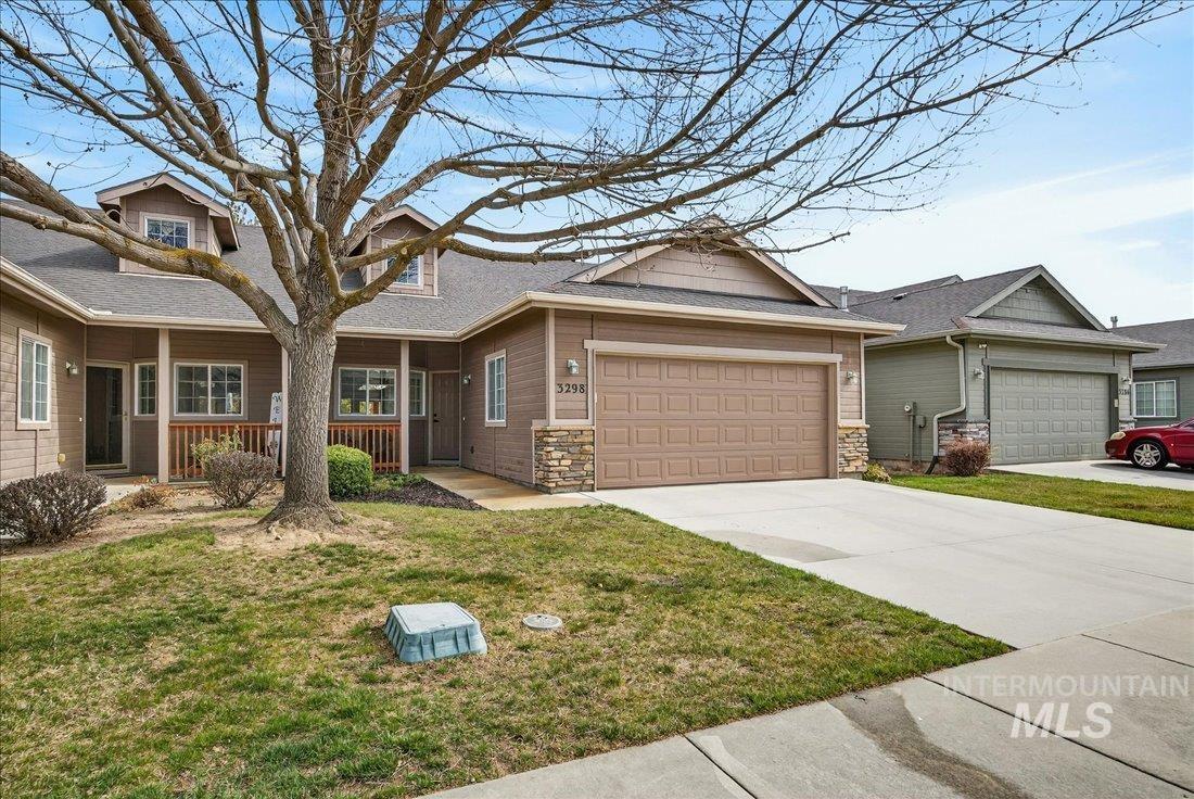 3298 N Aster Ave, Boise, Idaho 83704, 2 Bedrooms, 2 Bathrooms, Residential For Sale, Price $368,900,MLS 98979327