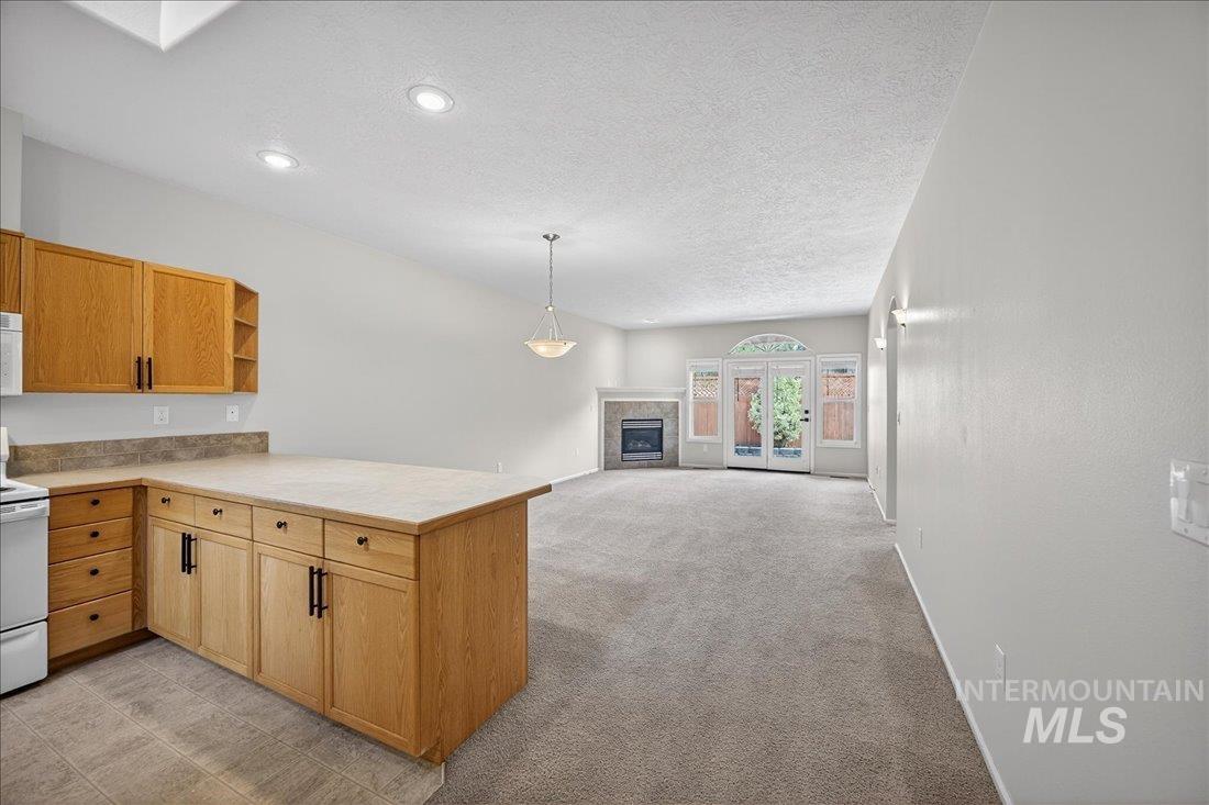 3298 N Aster Ave, Boise, Idaho 83704, 2 Bedrooms, 2 Bathrooms, Residential For Sale, Price $368,900,MLS 98979327